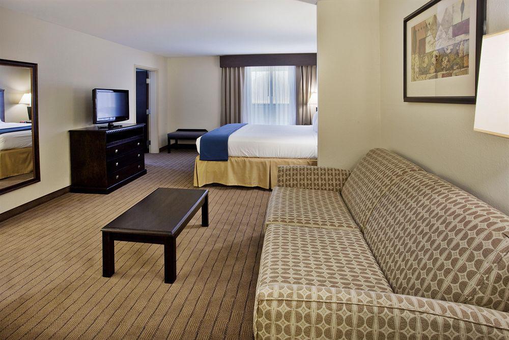 Holiday Inn Express & Suites Moultrie, An Ihg Hotel Chambre photo