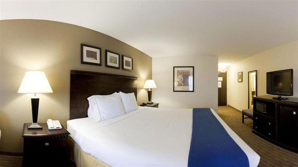 Holiday Inn Express & Suites Moultrie, An Ihg Hotel Extérieur photo