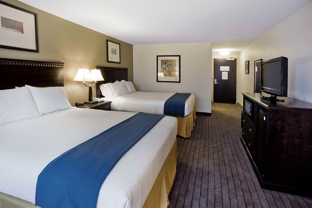 Holiday Inn Express & Suites Moultrie, An Ihg Hotel Chambre photo