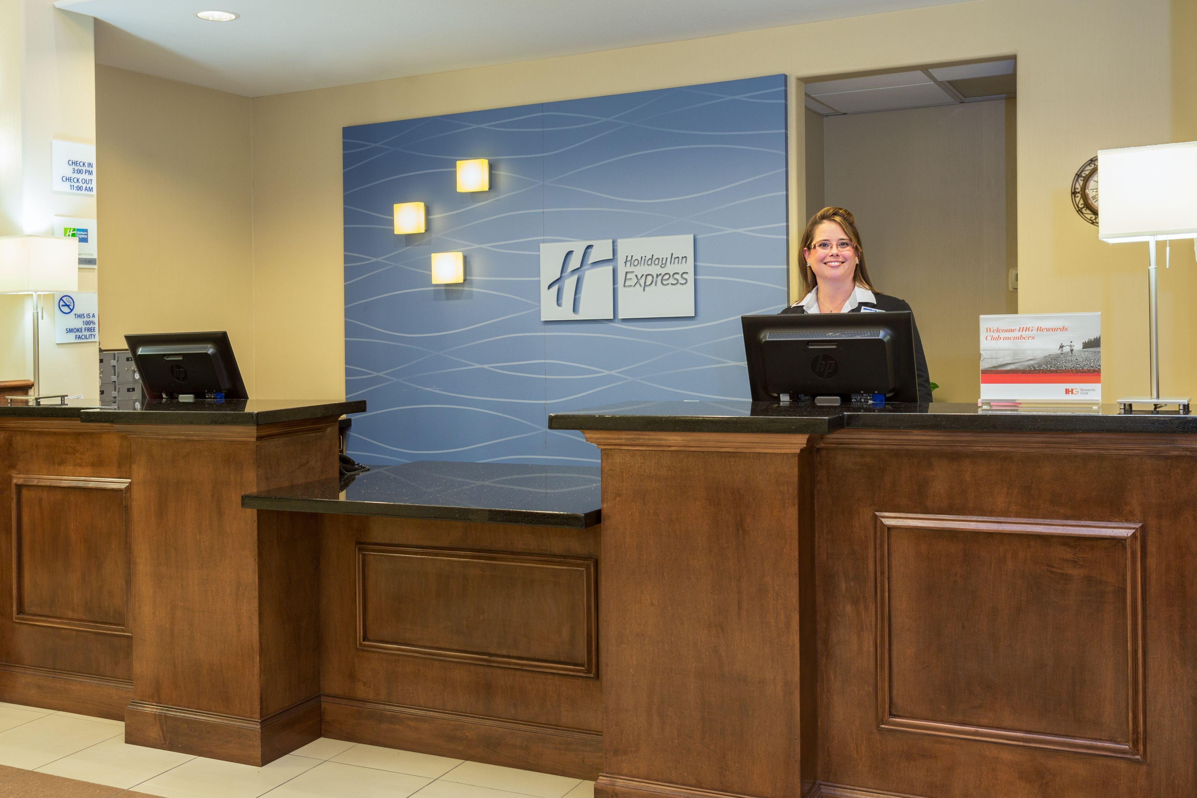 Holiday Inn Express & Suites Moultrie, An Ihg Hotel Extérieur photo