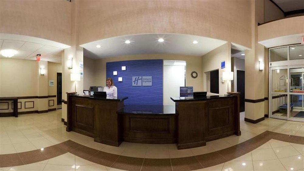 Holiday Inn Express & Suites Moultrie, An Ihg Hotel Extérieur photo