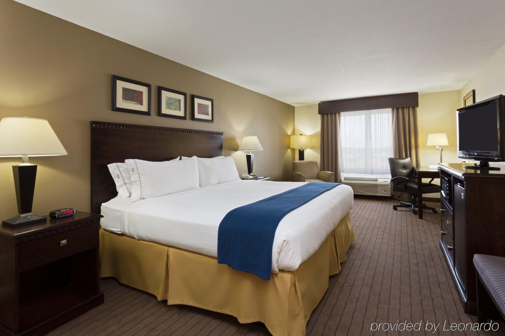 Holiday Inn Express & Suites Moultrie, An Ihg Hotel Extérieur photo